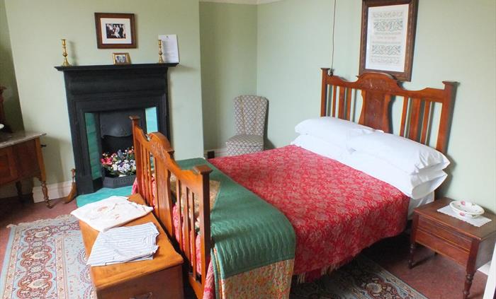 The front bedroom where Dylan was born in 1914